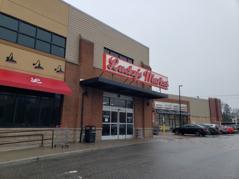 Lucky’s Market Clifton & 117th