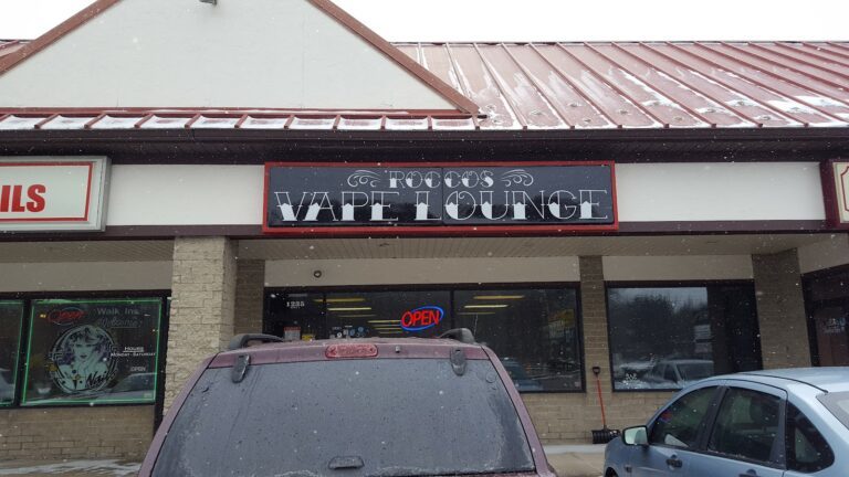 Rocco’s Vape Lounge