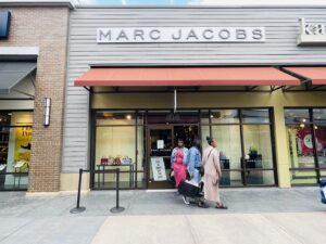 Marc Jacobs – Clarksburg Premium Outlets — Clarksburg, MD