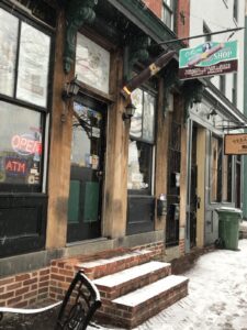Mona Lisa Tobacco & Gifts — Baltimore, MD