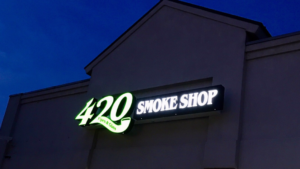 420 Smoke Shop Co (Vapes,Glass,Hats) — Aurora, CO