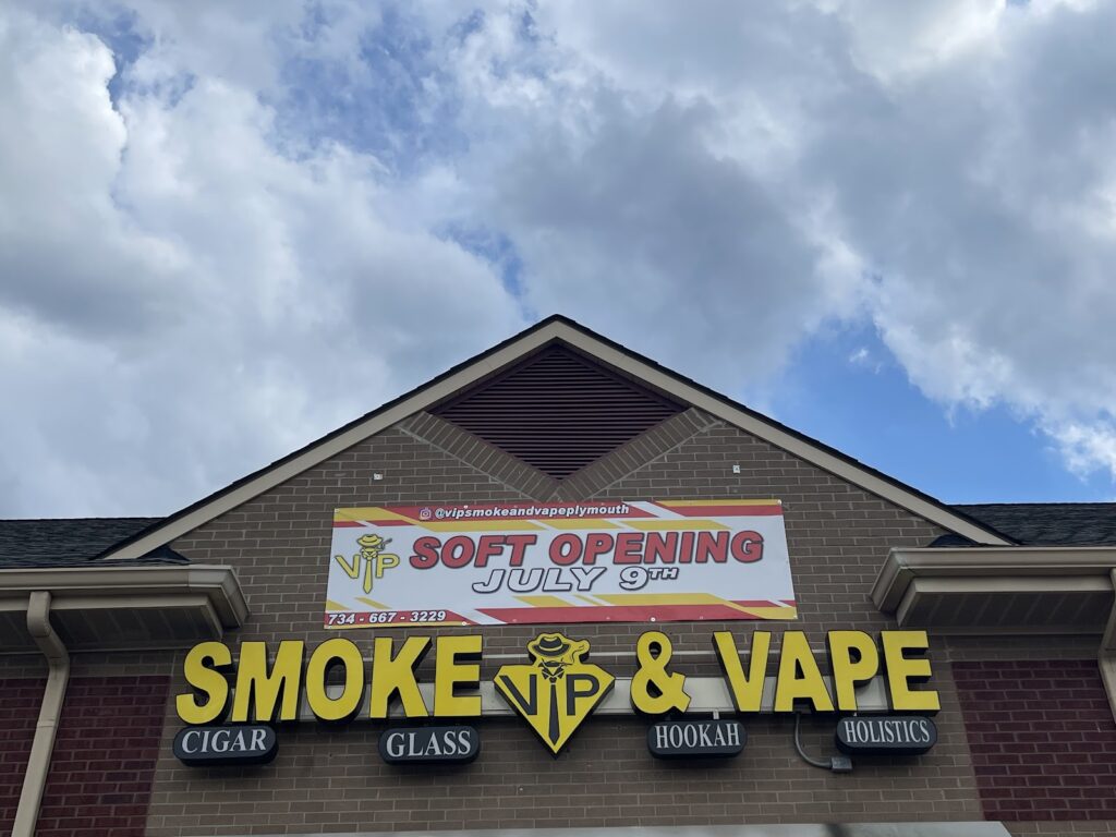 cigarette shop near me within 5 mi VIP Smoke & Vape 5 Mile - Plymouth, MI