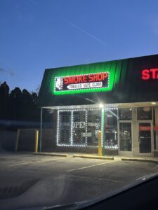 Tiger Smoke Shop -Tobacco-Vape-Hookah-Glass-CBD — Warren, MI