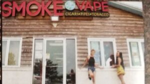 Smoke world vape — Oak Creek, WI