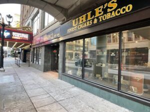 Uhle Tobacco Company | Milwaukee’s Finest Smoking Lounge — Milwaukee, WI