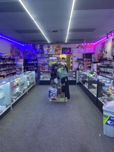 smoke & vape city — Olathe, KS
