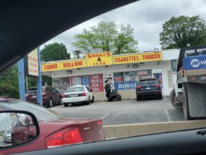 Smokes 4 Less and Conv. Store — Independence, MO