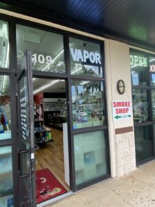 Smoke Shop Universal — Davie, FL