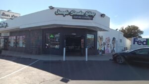 Jungle Smoke Shop Huntington Beach: Smoke and Vape Shop – CBD, Disposable Vapes, E-Liquids, Smoking Accessories — Huntington Beach, CA